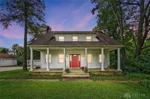 89 W Lytle 5 Points Rd, Springboro, OH 45066