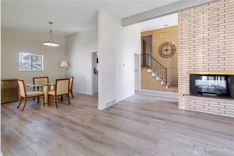635 Rockhill Ave, Kettering, OH 45429 photo 4