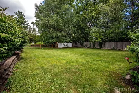 9718 Leacrest Rd, Cincinnati, OH 45215 photo 16