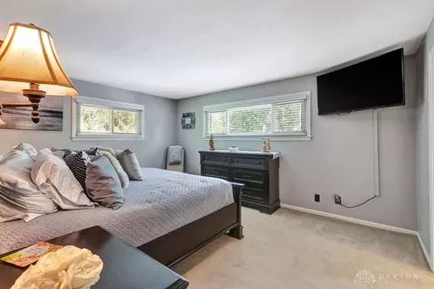 9718 Leacrest Rd, Cincinnati, OH 45215 photo 47