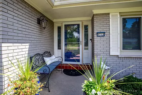 9718 Leacrest Rd, Cincinnati, OH 45215 photo 6