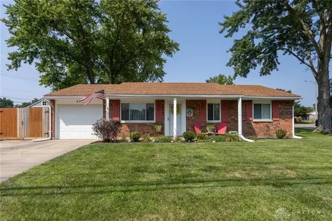 851 E Staunton Rd, Troy, OH 45373
