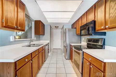 8416 Mcewen Rd, Centerville, OH 45458 photo 12