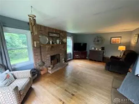 2421 E Home Rd, Springfield, OH 45503 photo 8