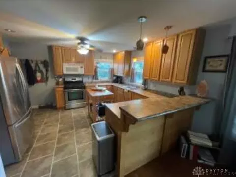 2421 E Home Rd, Springfield, OH 45503 photo 15