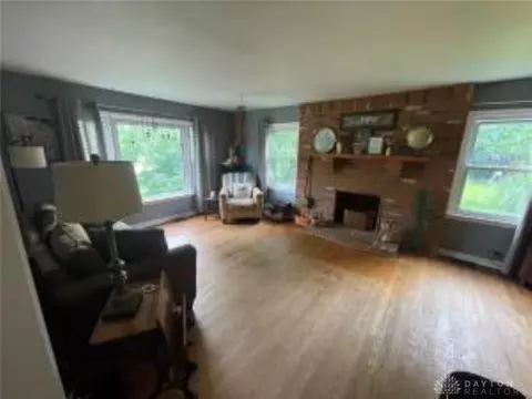 2421 E Home Rd, Springfield, OH 45503 photo 6