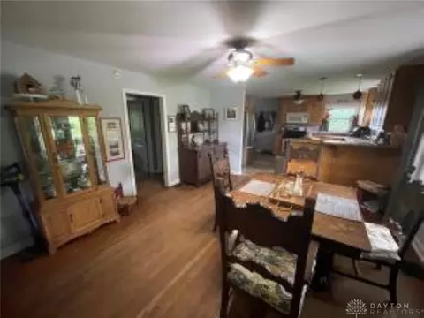 2421 E Home Rd, Springfield, OH 45503 photo 11