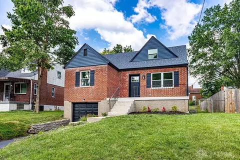 8001 Granville Ln, Cincinnati, OH 45224