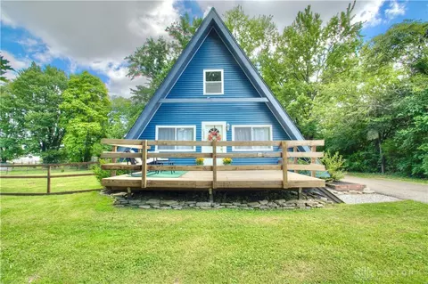 3374 Jenny Lind Rd, Amelia, OH 45102