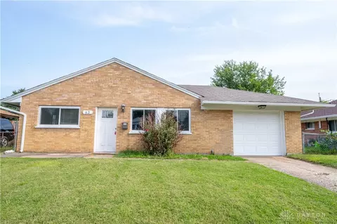 62 Dayspring Dr, Hamilton, OH 45015