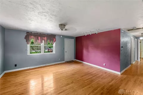 4214 Dixie Rd, Cincinnati, OH 45245 photo 6