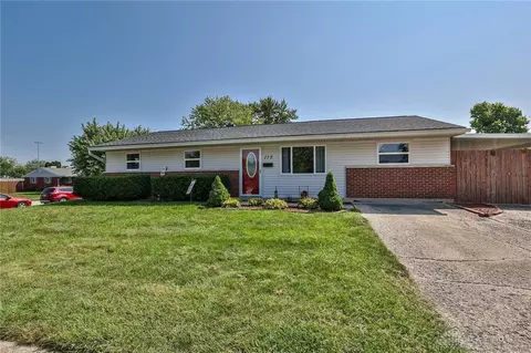 115 June Pl, Brookville, OH 45309