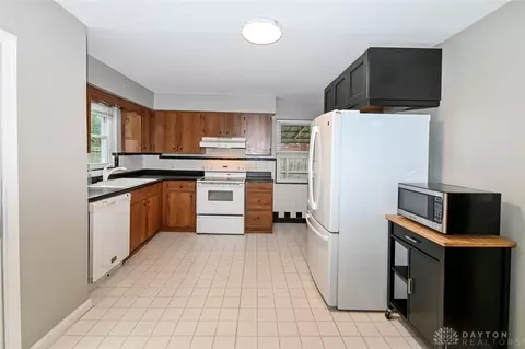 1126 Glenna Dr, Cincinnati, OH 45238 photo 7
