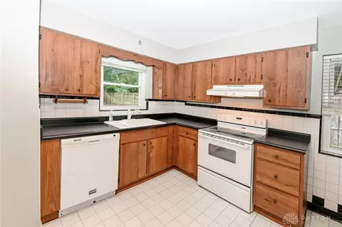 1126 Glenna Dr, Cincinnati, OH 45238 photo 8