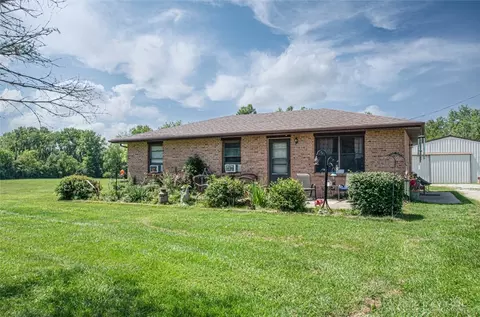 10165 Gratis Jacksonburg Rd, Somerville, OH 45064