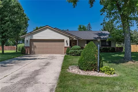 7697 Tortuga Dr, Dayton, OH 45414