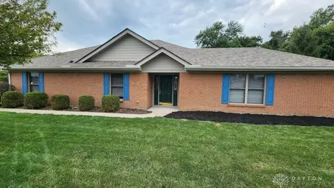 1631 Rockleigh Rd, Dayton, OH 45458