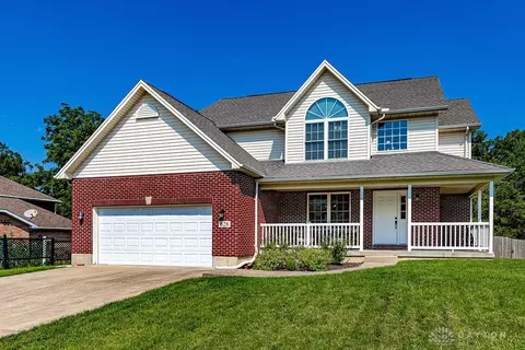 626 Honor Ln, Oxford, OH 45056