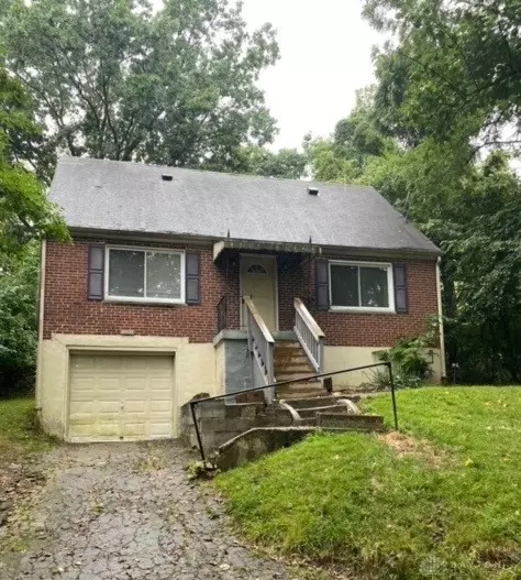 3592 Mchenry Ave, Cincinnati, OH 45225