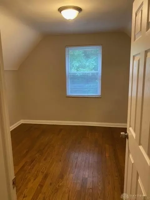 3592 Mchenry Ave, Cincinnati, OH 45225 photo 2