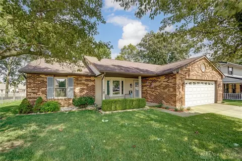 8821 Emeraldgate Dr, Dayton, OH 45424