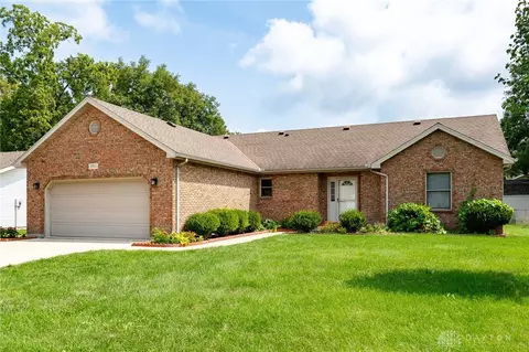 2554 Alpine Ct, Sidney, OH 45365 photo 2