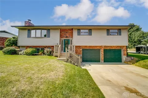803 Lea Ave, Miamisburg, OH 45342