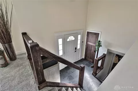 5621 S Tecumseh Rd, Springfield, OH 45502 photo 5