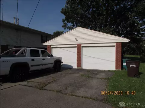 3114 E Stroop Rd, Kettering, OH 45440 photo 2