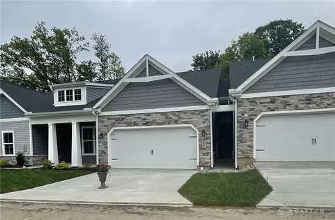 4360 Cottage Park Dr, Beavercreek, OH 45430
