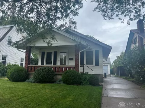 211 Shroyer Rd, Dayton, OH 45419
