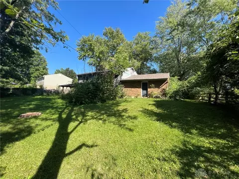 708 Miles Ln, Cincinnati, OH 45245 photo 3