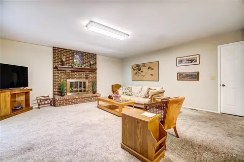 5697 Brookbank Dr, Kettering, OH 45440 photo 19