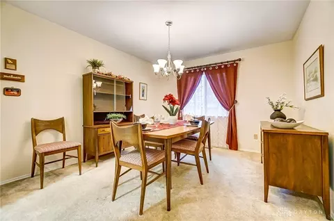5697 Brookbank Dr, Kettering, OH 45440 photo 8