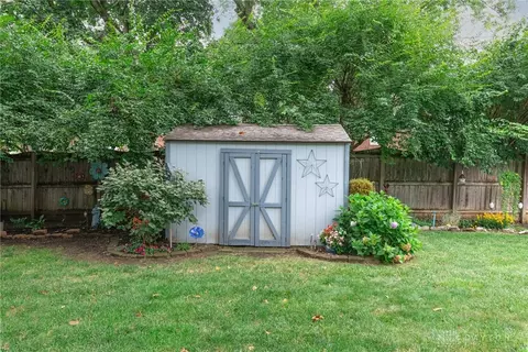 224 Linden Dr, Centerville, OH 45459 photo 36