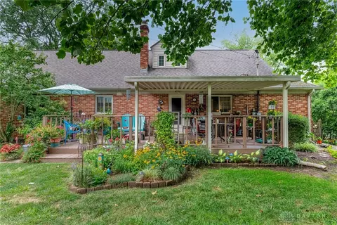 224 Linden Dr, Centerville, OH 45459 photo 2