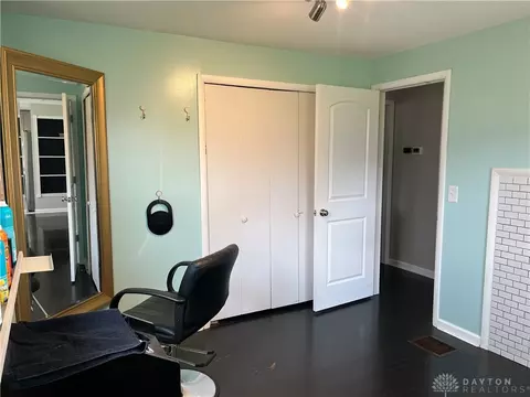 21 Hadley Rd, Cincinnati, OH 45218 photo 8