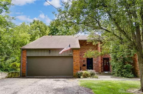 3233 Close Ct, Cincinnati, OH 45208