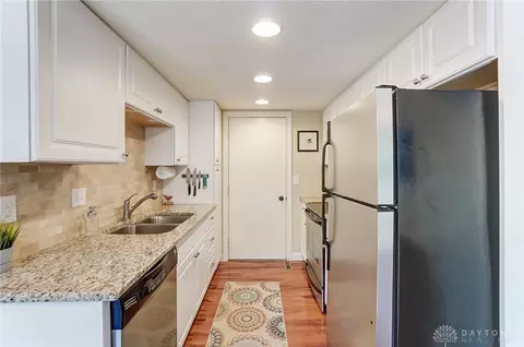 3233 Close Ct, Cincinnati, OH 45208 photo 7