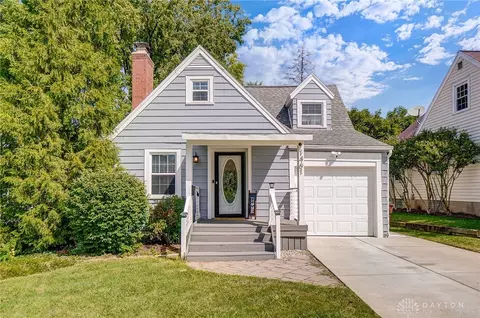 1461 Abingdon Rd, Kettering, OH 45409