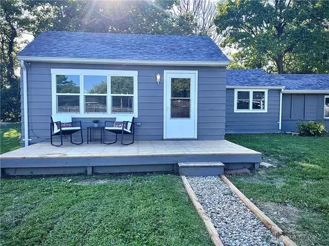8145 W Third St, New Lebanon, OH 45345