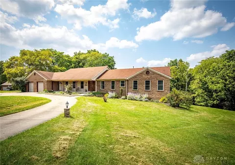 3275 Citation Ln, North Bend, OH 45052