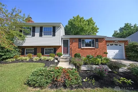1374 Firethorne Dr, Mason, OH 45040