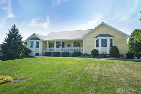 1883 Pence Ridge Ct, Lebanon, OH 45036