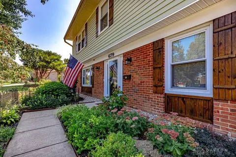 679 Converse Dr, Forest Park, OH 45240 photo 2