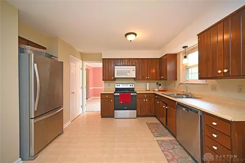 9572 Millbrook Dr, Cincinnati, OH 45231 photo 15