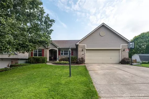 1151 Buck Ct, Fairborn, OH 45324
