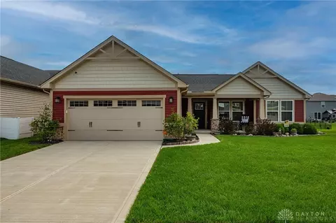9316 Lakeside St, Tipp City, OH 45371