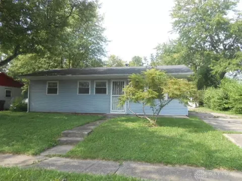 1611 Azalea Dr, Dayton, OH 45417