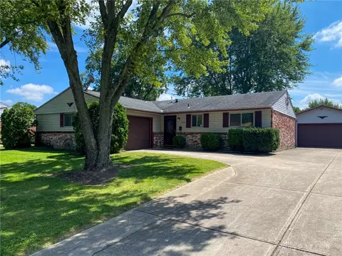 1116 Georgian Dr, Dayton, OH 45429